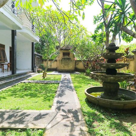 Gianyar Hotel Екстер'єр фото
