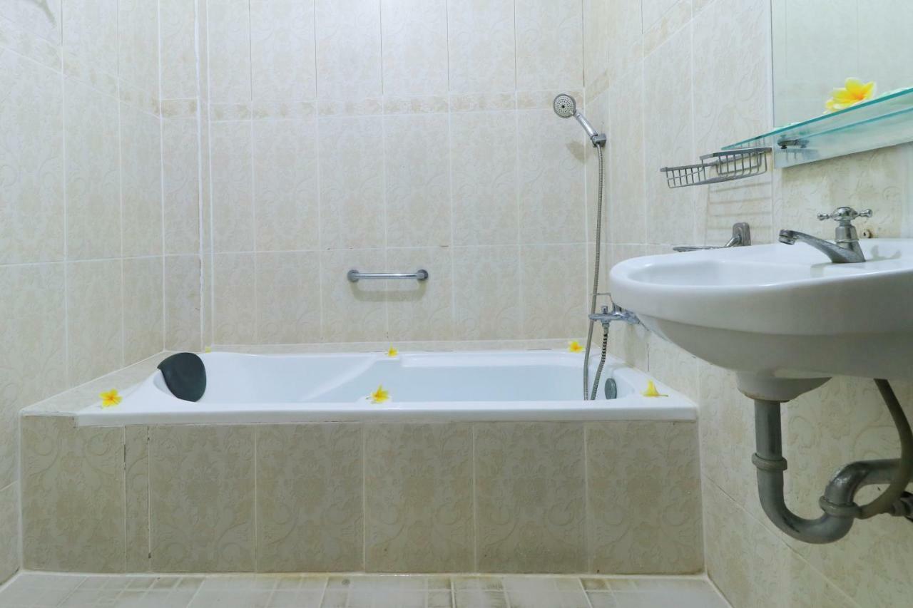 Gianyar Hotel Екстер'єр фото